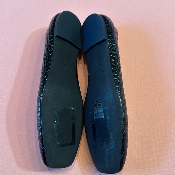 New Tory Burch Leather Shoes. Black. Size 7.5. - Picture 6 of 7